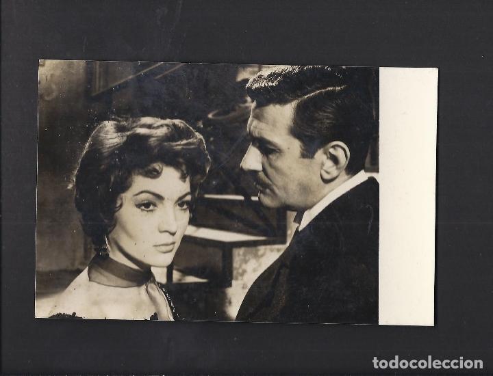 Cine: Postal actriz y actor de cine. Sara Montiel y Frank Villar