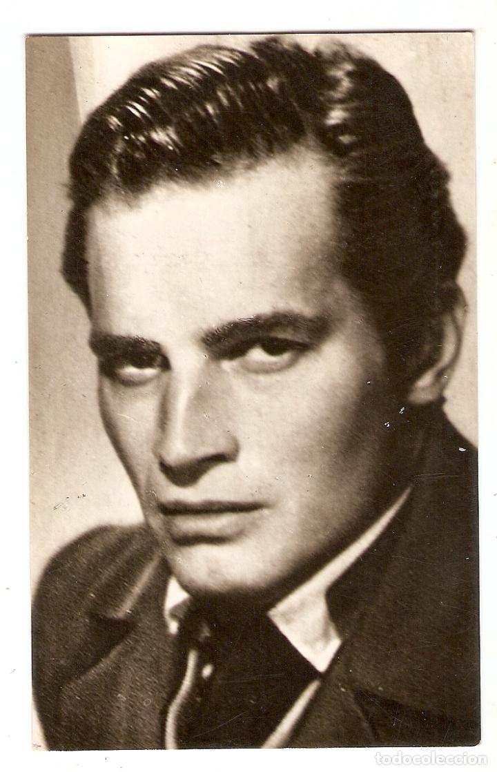 Cine: POSTAL - CHARLTON HESTON - PROTAGONISTA DE LA PEL&Iacute;CULA: LA DAMA MARCADA