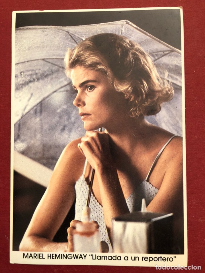 Cine: Tarjeta postal Kurt Russell llamada a un reportero.yo amo al cine.mariel hemingway