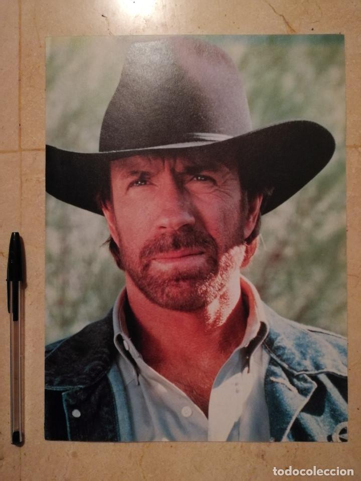 Cine: LAMINA ENMARCABLE -A4- CHUCK NORRIS - ALBUM