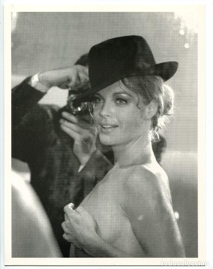 Cine: ROMY SCHNEIDER. TARJET&Oacute;N-FICHA de cartulina 20 X 26 cms.