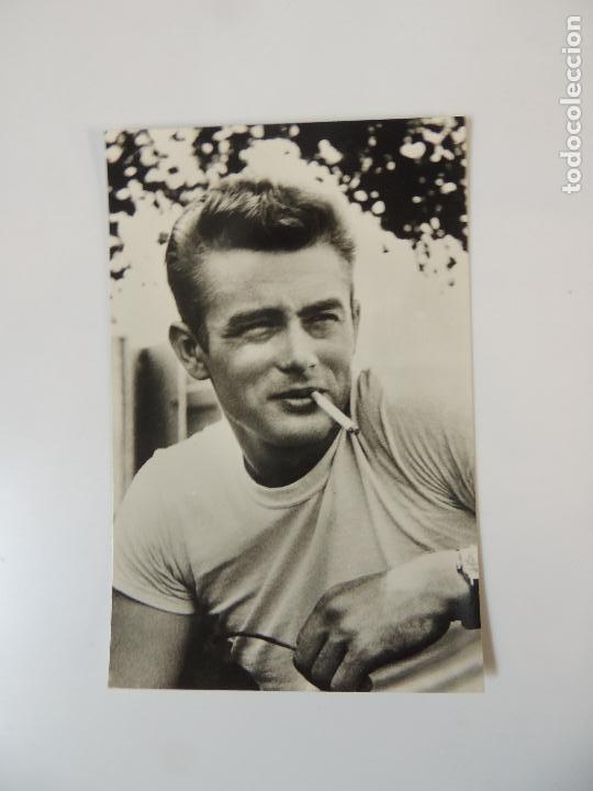 Cine: james dean - postal original b/n - fumando smokig