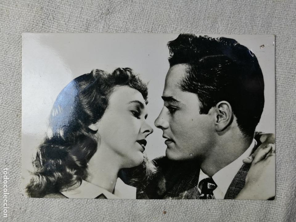 Cine: 2460 allene roberts y john derek...llamad a cualquier puerta