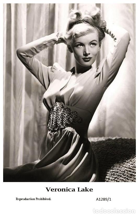Cine: VERONICA LAKE - Film star Pin Up PHOTO POSTCARD - A1289-1 Swiftsure Postcard