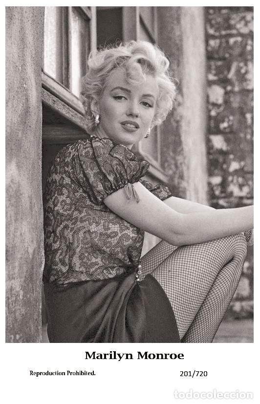 Cine: MARILYN MONROE - Film star Pin Up PHOTO POSTCARD - 201-720 Swiftsure Postcard