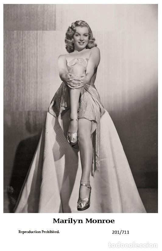 Cine: MARILYN MONROE - Film star Pin Up PHOTO POSTCARD - 201-711 Swiftsure Postcard
