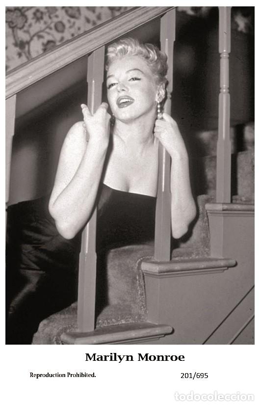 Cine: MARILYN MONROE - Film star Pin Up PHOTO POSTCARD - 201-695 Swiftsure Postcard