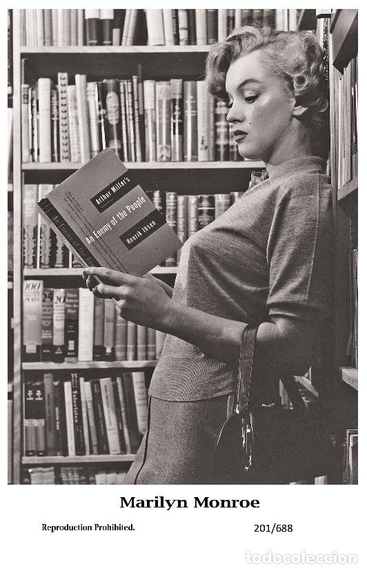 Cine: MARILYN MONROE - Film star Pin Up PHOTO POSTCARD - 201-688 Swiftsure Postcard