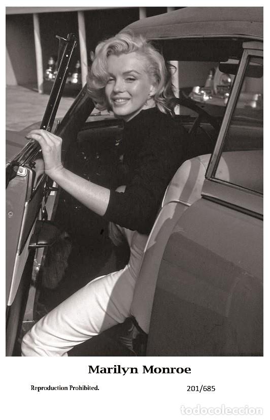 Cine: MARILYN MONROE - Film star Pin Up PHOTO POSTCARD - 201-685 Swiftsure Postcard