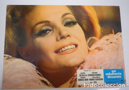 Cine: CARMEN SEVILLA.FERNANDO FERNAN GOMEZ.MANOLO GOMEZ BUR.JAIME DE MORA Y ARAGON.UN ADULTERIO DECENTE.