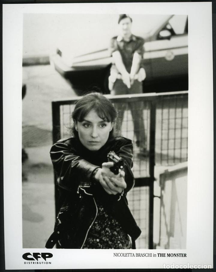Cinema: EL MONSTRUO - 1994 - ROBERTO BENIGNI - NICOLETTA BRASCHI - FOTOGRAFIA ORIGINAL AMERICANA 20X25