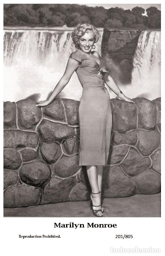 Cine: MARILYN MONROE - Film star Pin Up PHOTO postcard - 201-805 Publisher Swiftsure Postcards 2000