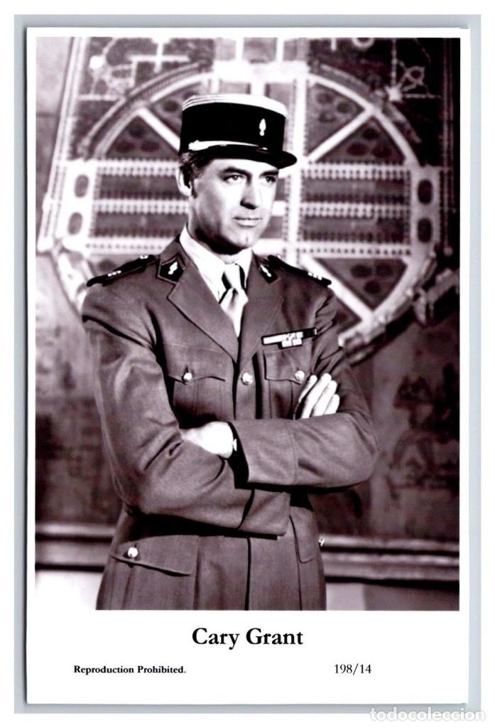 Cine: CARY GRANT - Film star Pin Up PHOTO POSTCARD - 198-14 Swiftsure Postcard