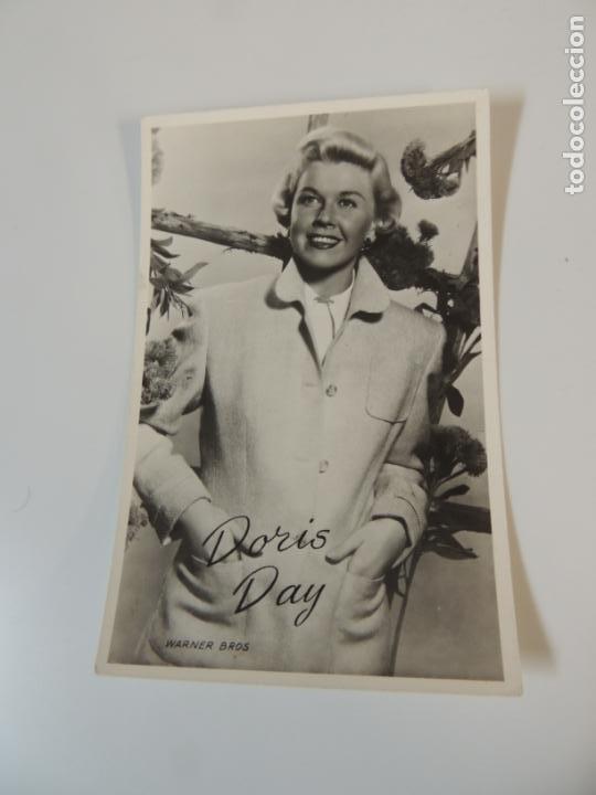 Cine: doris day - POSTAL ORIGINAL b/n - hollywood star warner bros