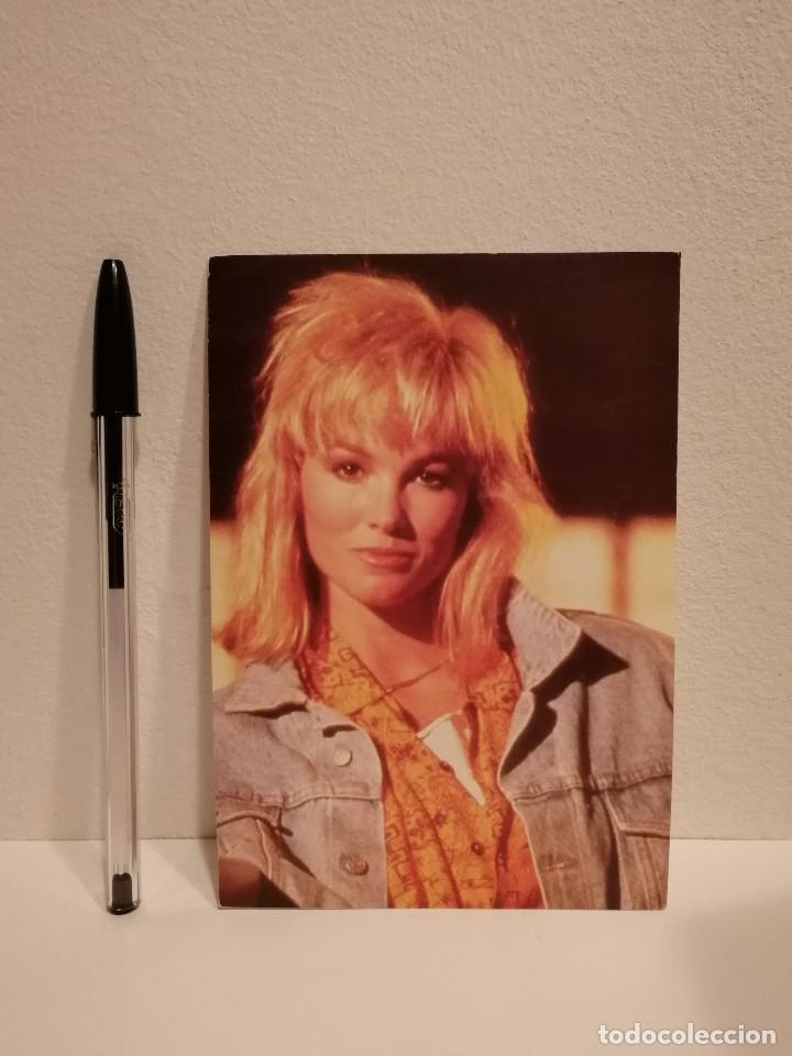 Kino: TARJETA ORIGINAL -10*15- JANET JONES - ALBUM - D&iacute;as rebeldes