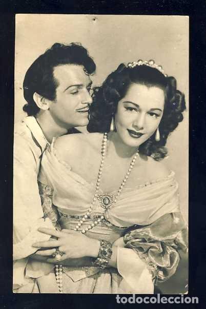 Cine: Postal de artista de cine: DOUGLAS FAIRBANKS JR. Y MARIA MONTEZ (Soberanas 452)