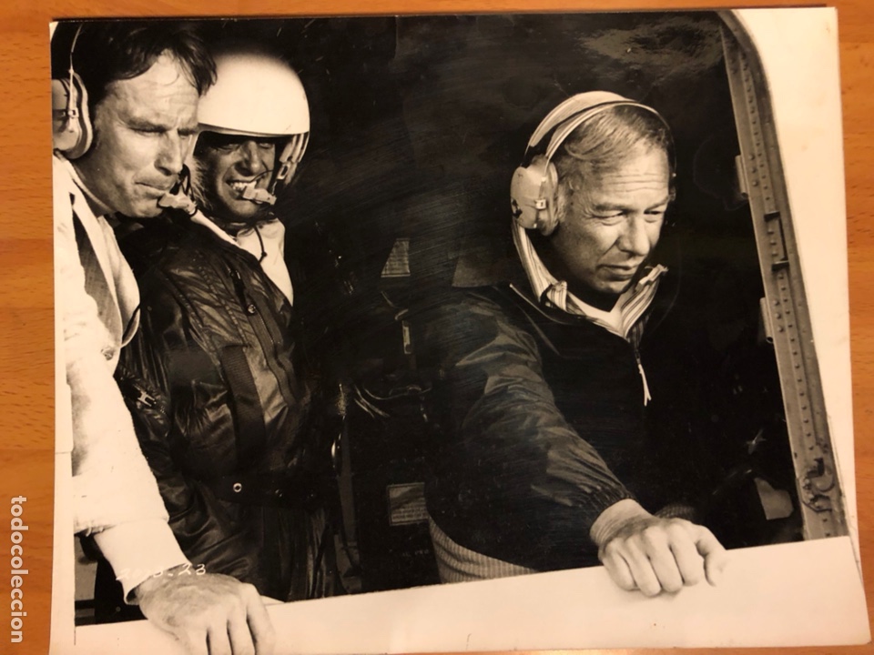 Cine: Foto original de charlton heston y george kennedy en aeropuerto 1975 20x25 cm
