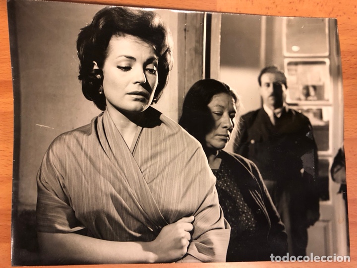 Cine: Foto original de Carmen sevilla el secreto de monica.24x18 cm