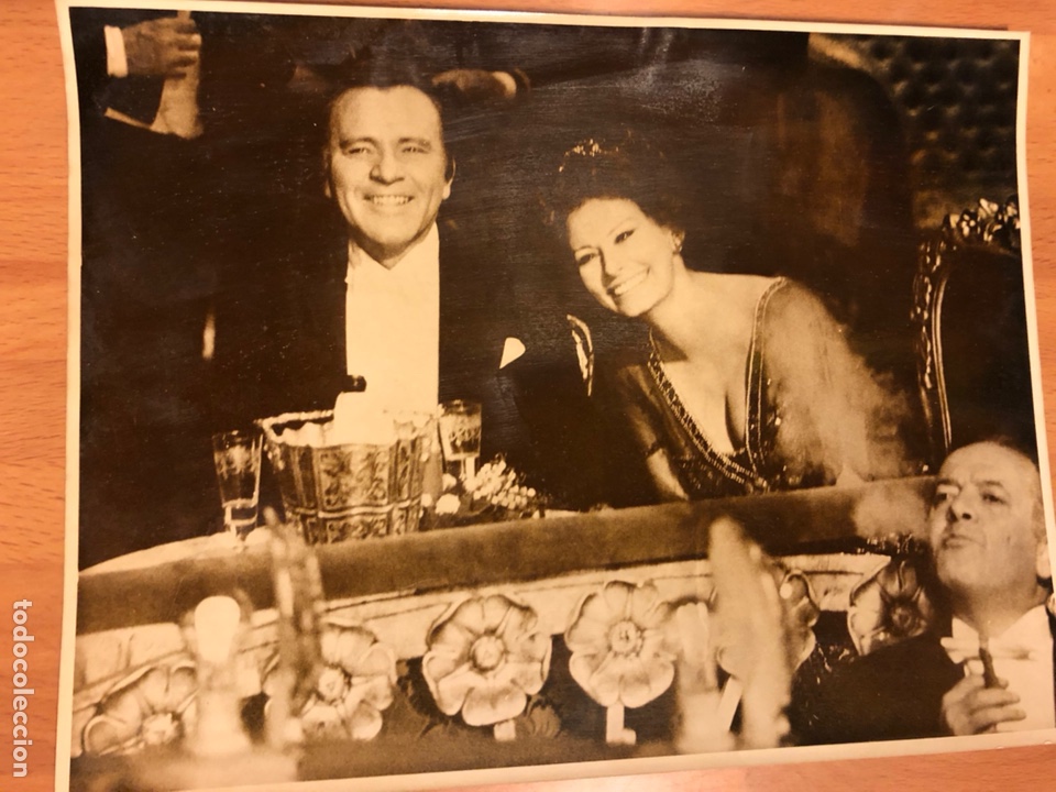Cine: Foto original de el viaje.sofia Sophia Loren y richard burton.24x18 cm