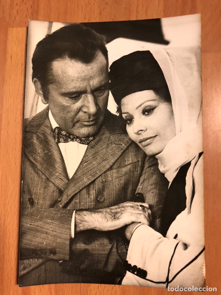 Cine: Foto original de el viaje.sofia Sophia Loren y richard burton 12x18 cm