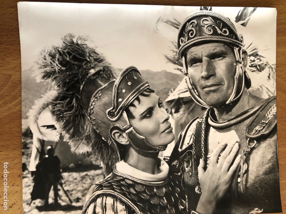 Cine: Foto original 22x18 cm marco Antonio y Cleopatra de charlton heston.hildegarde neil