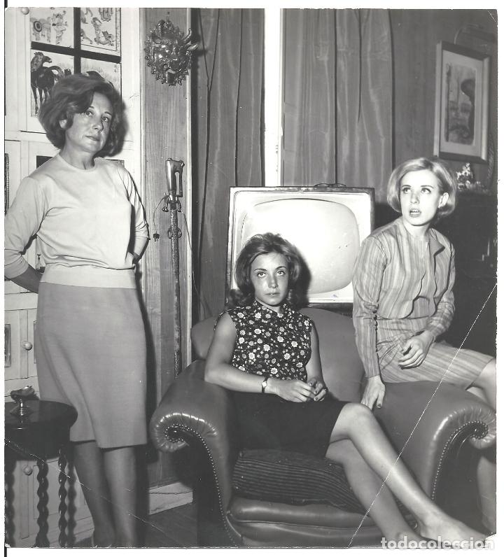 Cinema: F29233 MARY CARRILLO E HIJAS TERESA Y FERNANDA HURTADO FOTO B/N ORIGINAL ESPA&Ntilde;OLA PRENSA