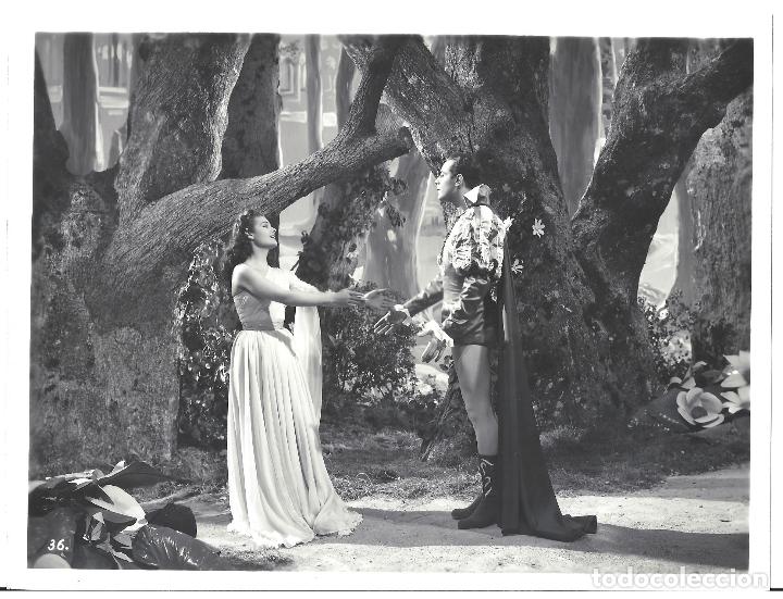 Cine: F29296 CARMEN SEVILLA GEORGES GUETARY PLUMA AL VIENTO FOTO B/N ORIGINAL ESPA&Ntilde;OLA
