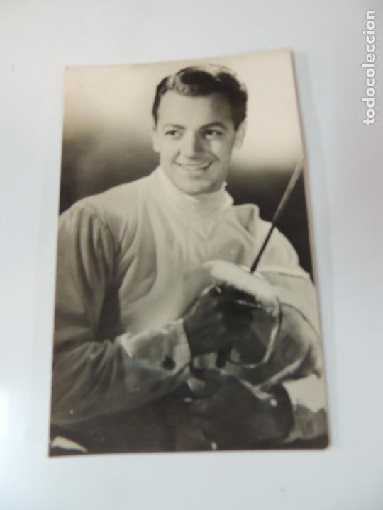 Cine: cornel wilde - postal b/n original - hollywood star esgrima