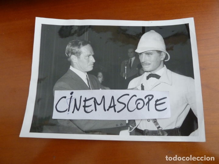 Cine: charlton heston en londres museo de cera madame taussauds foto original antigua