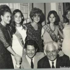 Cine: FOTOGRAFIA ELECCION SEÑORITA CINE 1965. PAQUITA RICO, VICENTE PARRA, IRAN EORY,CESAREO GONZALEZ.. Lote 171236747