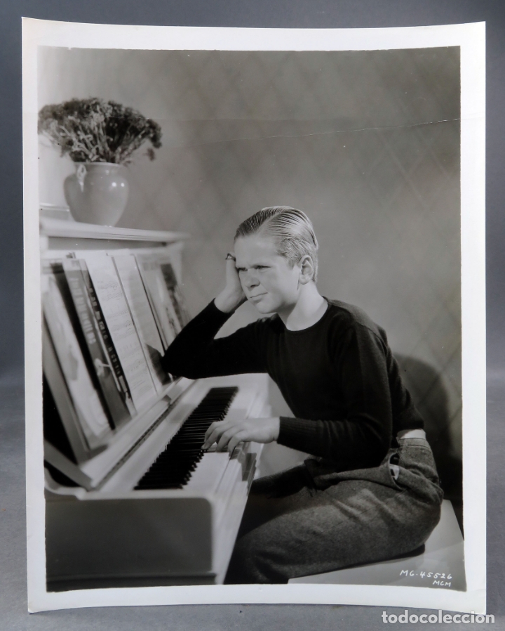 Cine: Foto original prensa Jackie Cooper al piano a&ntilde;os 30 26 cm x 20 cm