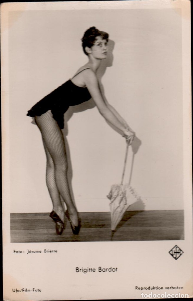 Cine: C16-10-40  Postal Fotogr&aacute;fica BRIGITTE BARDOT  Fot0 Jerome Brierre - UFA Film=Foto Sin Circular.