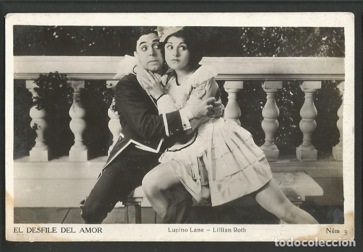 Cin&eacute;ma: EL DESFILE DEL AMOR-LUPINO LANE & LILLIAN ROTH-POSTAL FOTOGRAFICA DE CINE-(62.021)