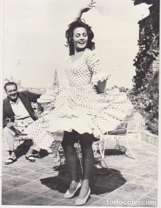 Cine: Fotograf&iacute;a (24x18) Carmen Sevilla en Congreso en Sevilla