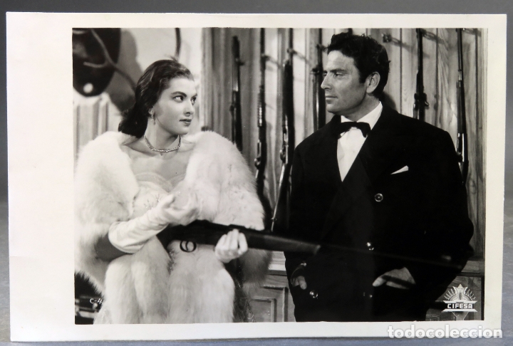 Cinema: Fotograf&iacute;a pel&iacute;cula Los ojos dejan huellas Fernando Fern&aacute;n G&oacute;mez Elena Varzi Julio Pe&ntilde;a 1952