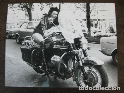 Cine: eva miller - foto original b/n - actriz - moto guzzi