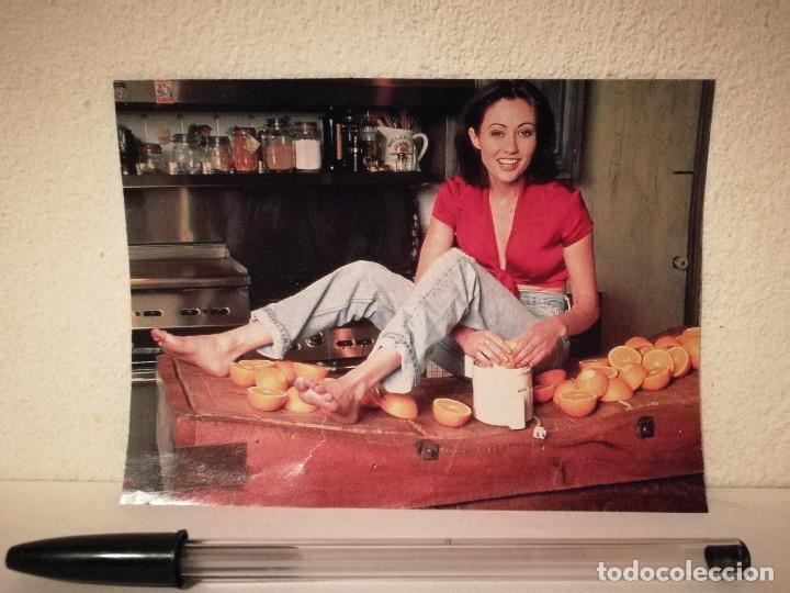Cinema: TARJETA ACARTONADA -10*15- NARANJAS - Shannen Doherty