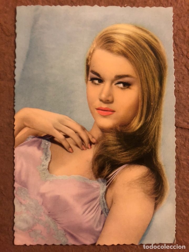 Cinema: JANE FONDA. POSTAL SIN CIRCULAR DE LA PEL&Iacute;CULA ME CASAR&Eacute; CONTIGO. KORES (1964).