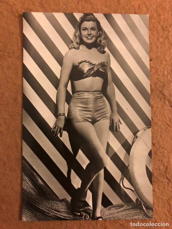 Cine: DORIS DAY. ANTIGUA TARJETA POSTAL SIN CIRCULAR.
