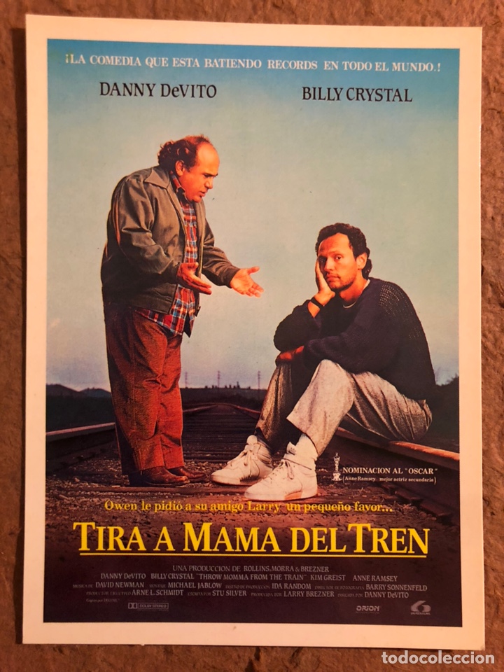 Cinema: TIRA A MAM&Aacute; DEL TREN (DANNY DE VITTO Y BILLY CRYSTAL). POSTAL SIN CIRCULAR PROMOCIONAL LAUREN FILMS