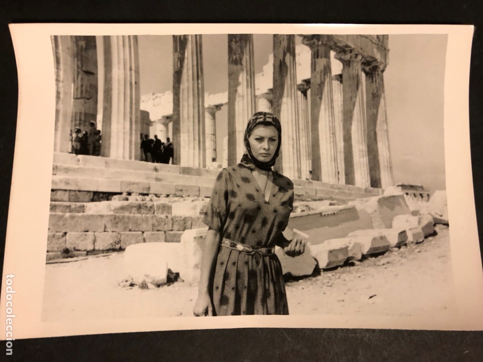 Cine: sofia loren.la sirena y el delfin 18 x 12 cm