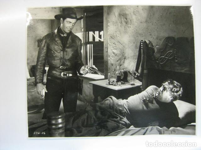 Cine: billy el ni&ntilde;o - foto b/n original - Billy the Kid robert taylor