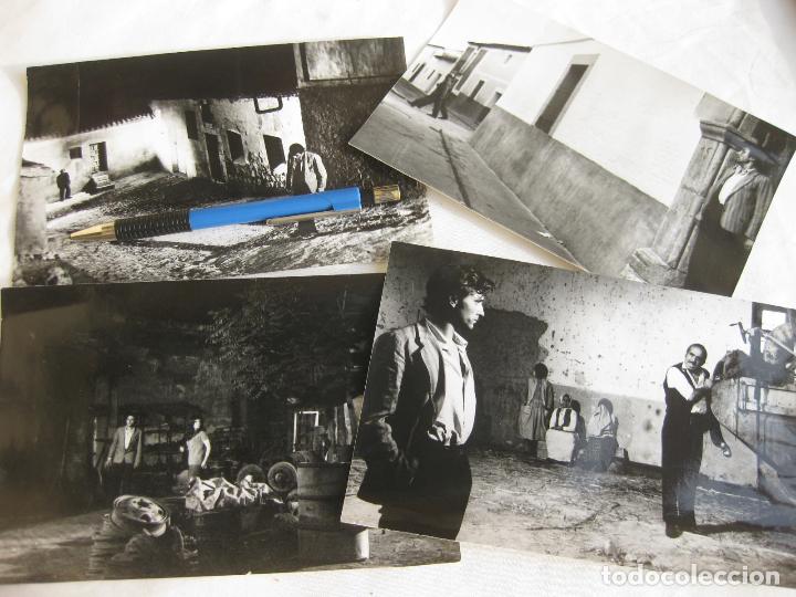 Cine: 4 FOTOGRAF&Iacute;AS ORIGINALES DE LA PEL&Iacute;CULA ESPA&Ntilde;OLA CON EL VIENTO SOLANO. MARIO CAMUS 1966