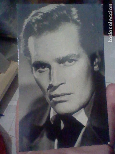 Cine: CHARLTON HESTON  FOTO POSTAL N&ordm; 2542 DAMA MARCADA