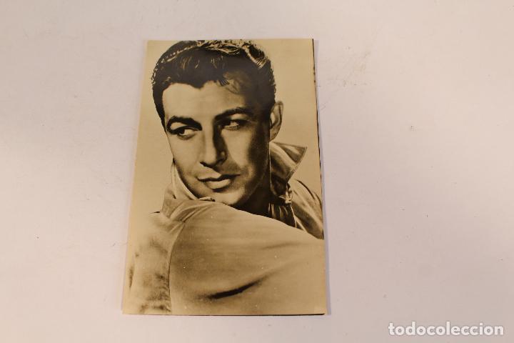 Cine: POSTAL FOTOGRAFICA DE ROBERT TAYLOR.
