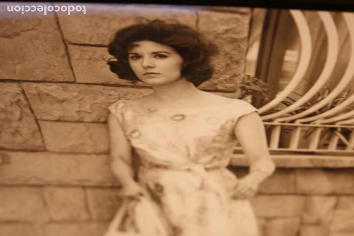 Cine: FOTO ORIGINAL CONCHA VELASCO  18 X 24 CMS LA BODA ERA A LAS DOCE RODAJE