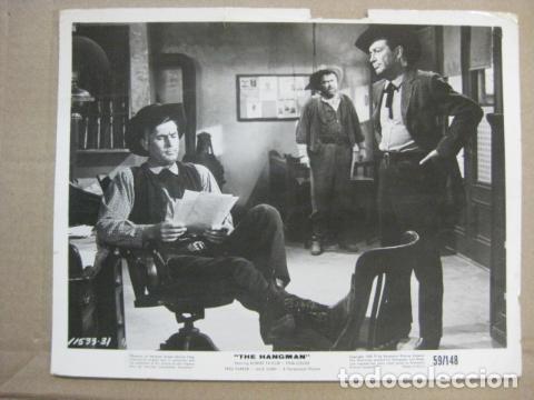 Cine: the hangman - foto original b/n - el justiciero robert taylor fess parker Michael Curtiz film