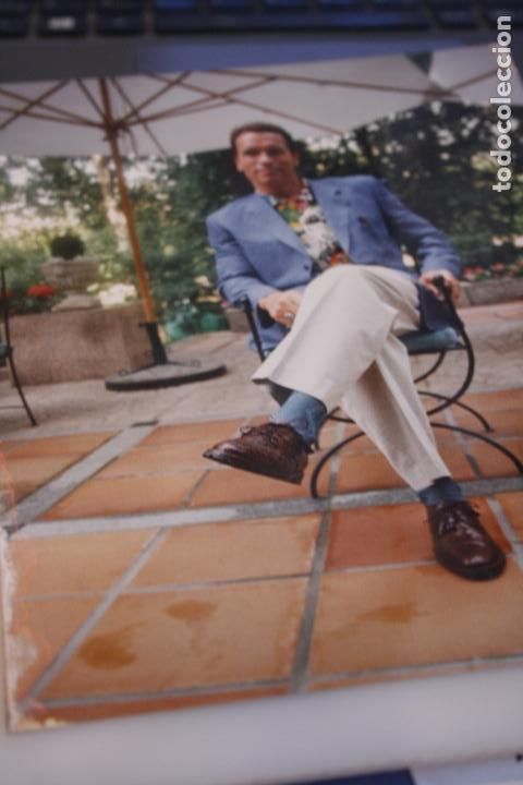Cine: FOTOGRAFIA ORIGINAL DE ARNOLD SCHWARZENEGGER  15 X 20 CMS.