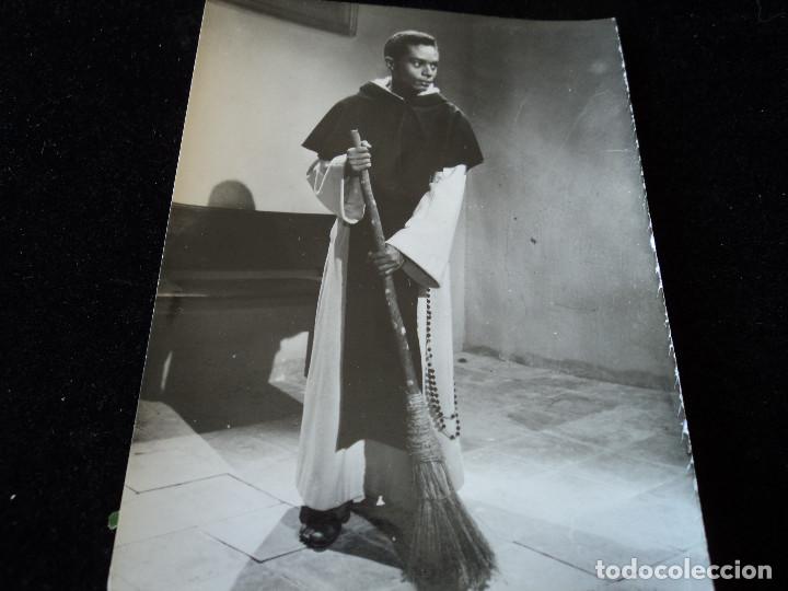 Cine: fotografia RENE MU&Ntilde;OZ INTERPRETE DE LA PELICULA FRAY ESCOBA 1962 12 x 9 cm