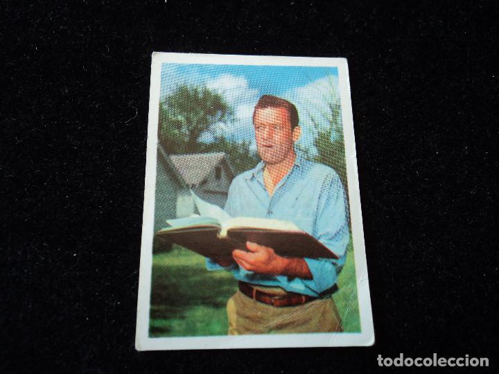 Cine: 99 willian holden OBSEQUIO DE CIGARRILLOS CUMBRE.